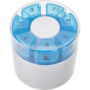 First Aid Only Pilulier de 7 JOURS avec coupe-comprime et ecrase-comprime, 7 boitiers comprenant 4 compartiments, blanc et bleu,