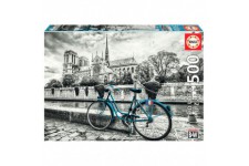 Bike Near Notre Dame puzzle 500pcs