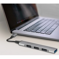 LogiLink Slim Hub USB 3.2 Gen 1, 4 ports, boîtier aluminium
