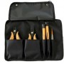 Ensemble de 5 outils à main différents (1 pince à épiler, 1 cutter, 1 pince et 2 tournevis)