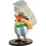 Asterix statuette Collectoys Obelix pile d'albums 21 cm
