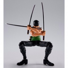 One Piece Roronoa Zoro Romance Dawn S.H Figuarts figure 15cm