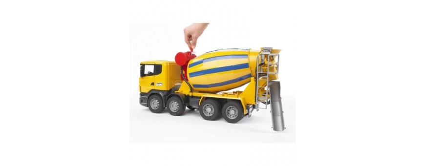 VEHICULE MINIATURE ASSEMBLE - ENGIN TERRESTRE MINIATURE ASSEMBLE