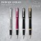 Parker Urban 1931593 Stylo plume Finition Noir estompee avec Attributs Dores