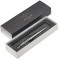 Parker Stylo-bille Jotter acier inoxydable avec attributs chromes + Quink Recharge Encre Noire Stylo Bille Pointe Moyenne