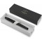 Parker IM stylo roller | Noir mat avec attributs noirs | Pointe fine avec recharge d'encre noire | Coffret cadeau