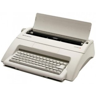 252651001 Machine a  ecrire Carrea De Luxe Police 10-15 QWERTZ (Import Allemagne)