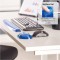 Fellowes Mini repose poignet Crystal Gel, mini repose-poignet ergonomique pour souris gel transparent bleu, 18 x 122 x 88 mm 911
