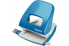 Leitz Perforatrice Sans Effort, Capacite 30 Feuilles, Bleu clair, Metal, Reglette de Guidage avec Reperes, NeXXt, 50080030
