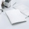 Leitz Reliure Protege-Documents A4, 40 Pochettes, Capacite 80 Feuilles, Pochettes Transparentes, Blanc, WOW, 46320001