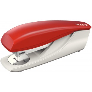 Leitz Agrafeuse de Bureau, Capacite 30 Feuilles, Rouge, Boitier Ergonomique, Agrafes Incluses, Gamme NeXXt, 55000025