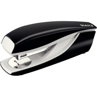 Leitz Agrafeuse de Bureau, Capacite 30 Feuilles, Noir, Boitier Metallique Ergonomique, Agrafes Incluses, Gamme NeXXt, 55020095