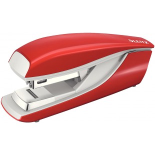 Leitz Agrafeuse de Bureau Flat Clinch, Capacite 30 Feuilles, Rouge, Boitier Metallique Ergonomique, Agrafes Incluses, Gamme NeXX